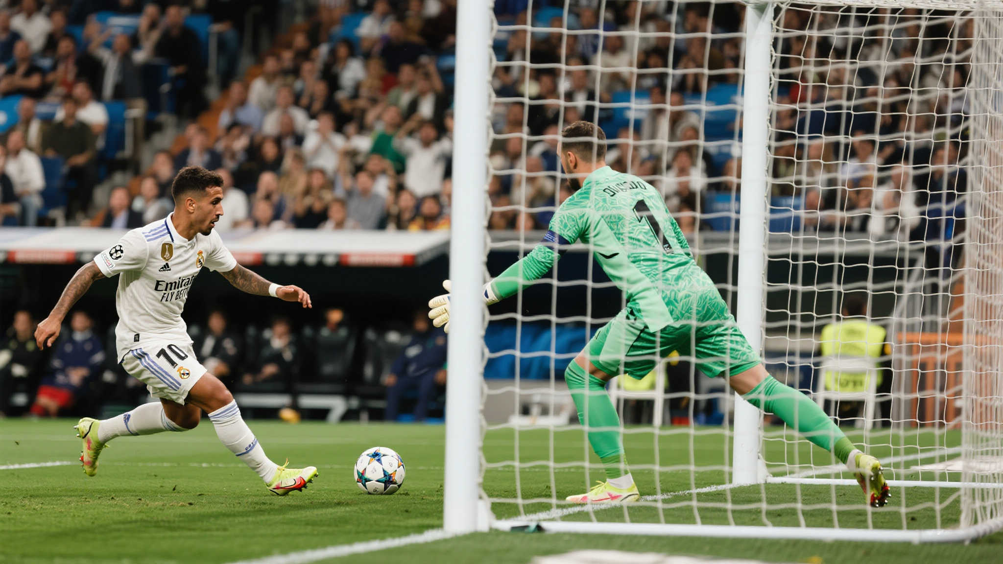 皇马憾平新月，马竞折戟痛苦延续